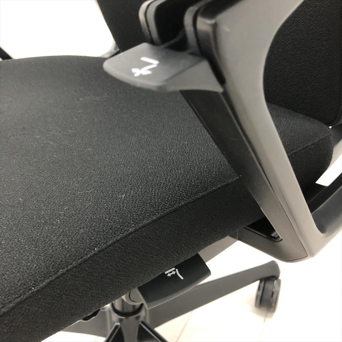 中古】デュークチェア CZ55ZR オカムラ/okamura 肘付ハイバックチェア 