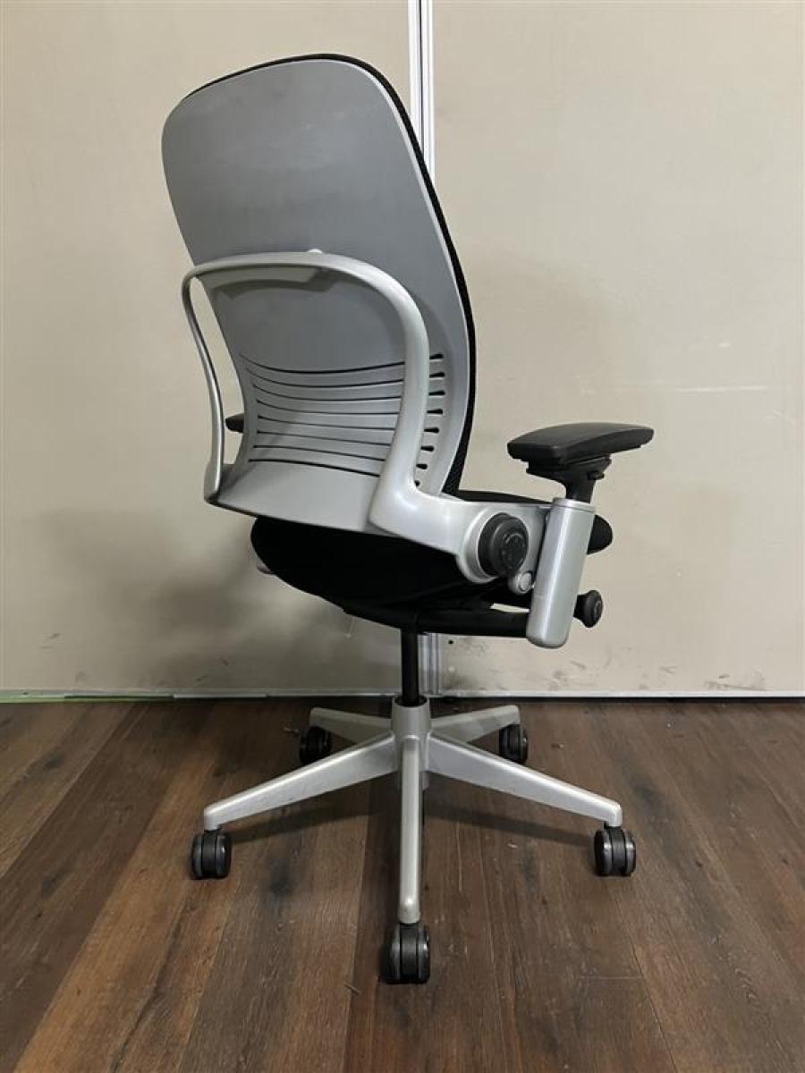 中古】リープV2 Steelcase/スチールケース 肘付ハイバックチェア