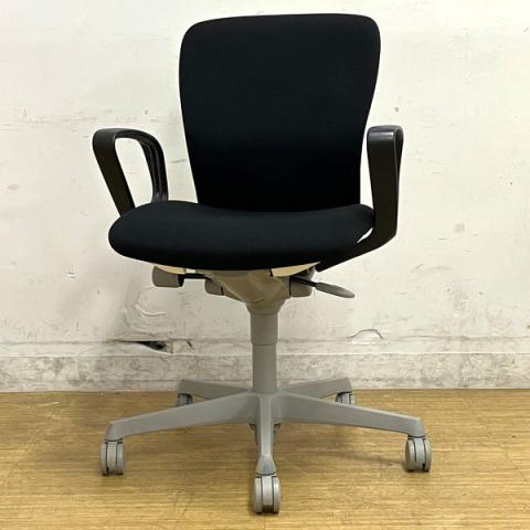 【中古】スラート C331WR FSF1 オカムラ（okamura） 肘付ローバックチェア