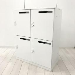 【投入口付４人用パーソナルロッカー・メールロッカー！ダイヤル錠式なので鍵を持ち歩く必要がありません！】■コクヨ（KOKUYO）　パーソナルロッカー４人用　H1140㎜　■投入口付き　■ダイヤル錠　■ホワイト　※天板・ベース付/オススメ(おすすめ) /人気商品　【弊社使用欄：A01078439】