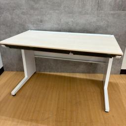 コクヨの平机【ISシリーズ/天板:薄いナチュラル】が入荷しました！　＊「オフィスバスターズ福岡南店」は、福岡を拠点として、全国へ中古オフィス用品・オフィス家具を提供しております。