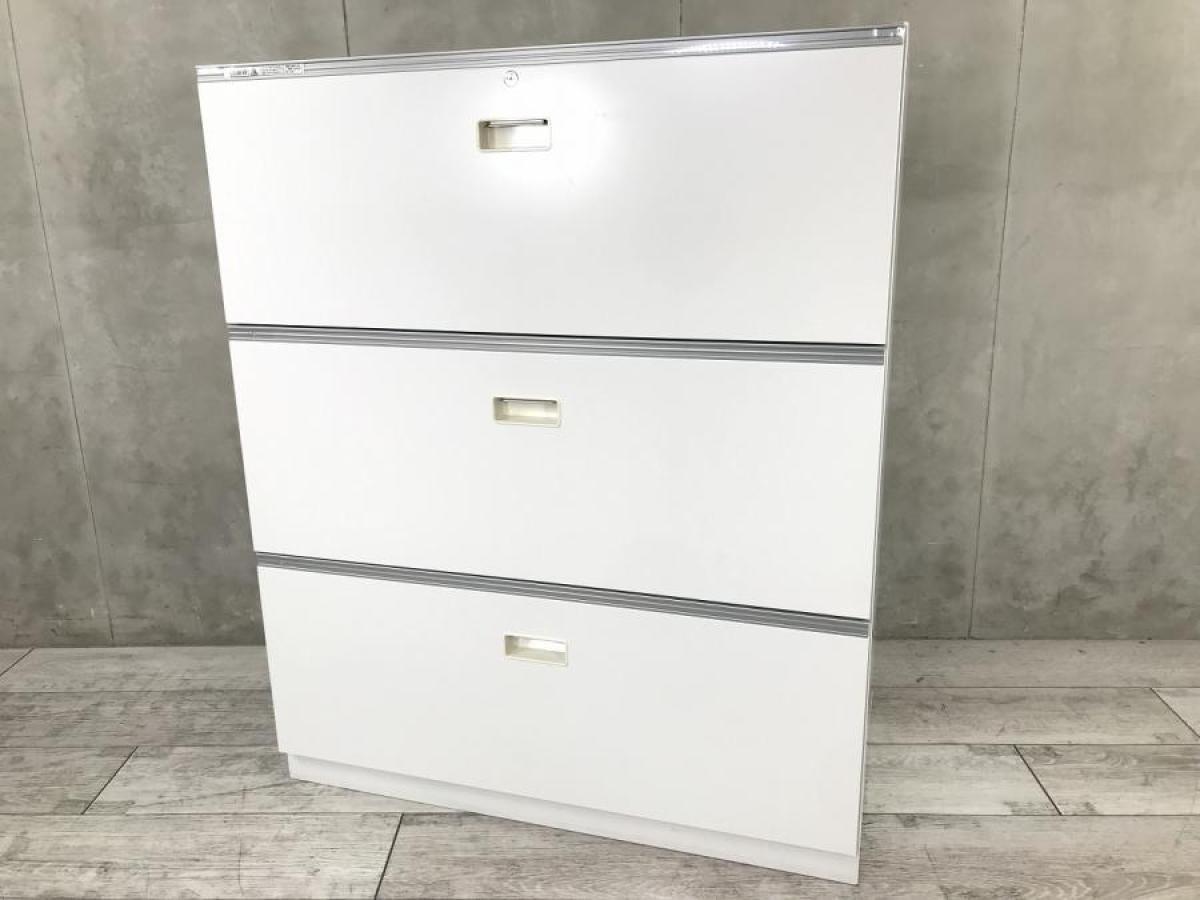 【ファイル整理に便利！ザ・定番商品！】■イトーキ製　シンラインシリーズ　3段ラテラル書庫　ローキャビネット　H1100㎜　■旧型　■ホワイト　■ベース付き
                        シンライン
                                    中古
            