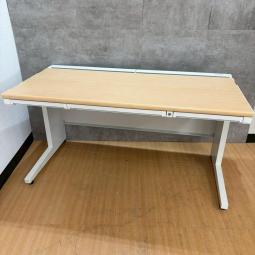 ★訳あり★プラス製の平机が入荷しました！　＊良品を格安で！「オフィスバスターズ福岡南店」は、福岡を拠点として、全国へ中古オフィス用品・オフィス家具を提供しております