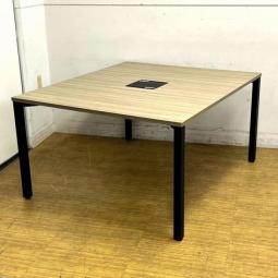 イトーキ　アクトリンク　ワークテーブル　W1400×D1400サイズ　天板：アッシュドオークM　脚：ブラック　アジャスター脚【愛知・名古屋・豊田・静岡・浜松】