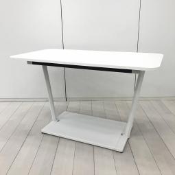 【デザイン性の高いラウンジ空間向けホワイトテーブルが入荷しました！】■コクヨ(KOKUYO)製　リージョン(Region)シリーズ　■ミーティングテーブル　■W1200×D650×H730㎜　■ホワイト