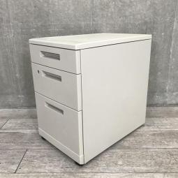 【小物からA4ファイルまで!沢山収納可能な3段ワゴン】■コクヨ(KOKUYO)製 MX+シリーズ デスクシステム 3段ワゴン ■キャスター付き ■シリンダー錠 ■ニューグレー