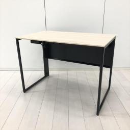 カフェ風/新定番/人気　オカムラ(okamura)製　ソリスト(SOLISTE)シリーズ　平机　パーソナルテーブル　W1000×D600㎜　■幕板・コンセントユニット付き　■天板：プライズウッドライト/脚：ブラック