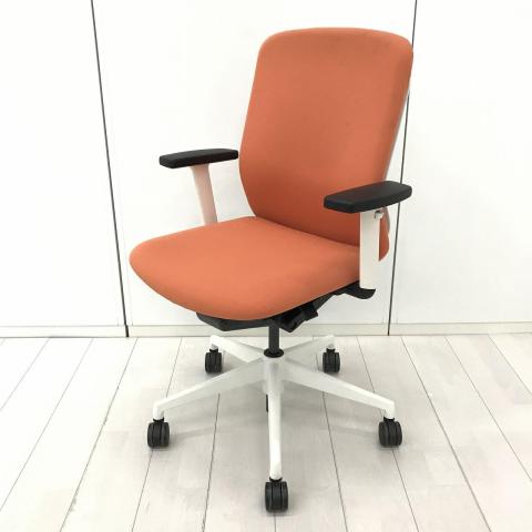 【中古】クレネ KRA-00C ウチダ（UCHIDA) 肘付ミドルバックチェア