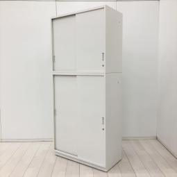 【スライド引き戸だから開閉スペースに困りません！人気の引き違い書庫！】■イトーキ（ITOKI）製　シンライン（THIN LINE）シリーズ　■上下書庫セット　引違い＋引違い　2枚戸タイプ　■ H1790 ㎜　■ホワイト　※上下連結済み