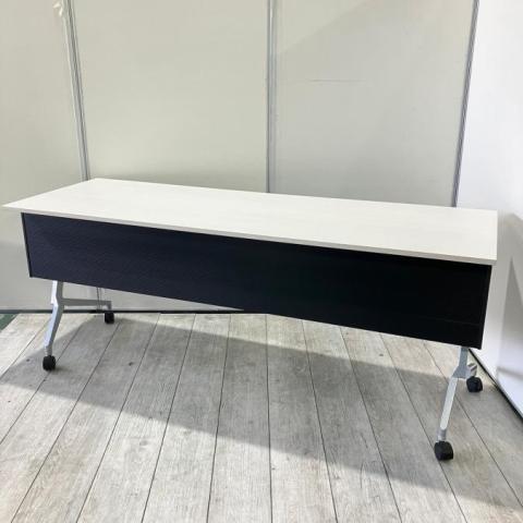 【使い方自由自在!フレキシブルに活躍!】■イトーキ製 サイドスタックテーブル W1800×D600×H720mm 幕板パネル付 ■いま流行りのオシャンティな木目デザイン! 折りたたみテーブル【ITOKI Slent】【ABW】