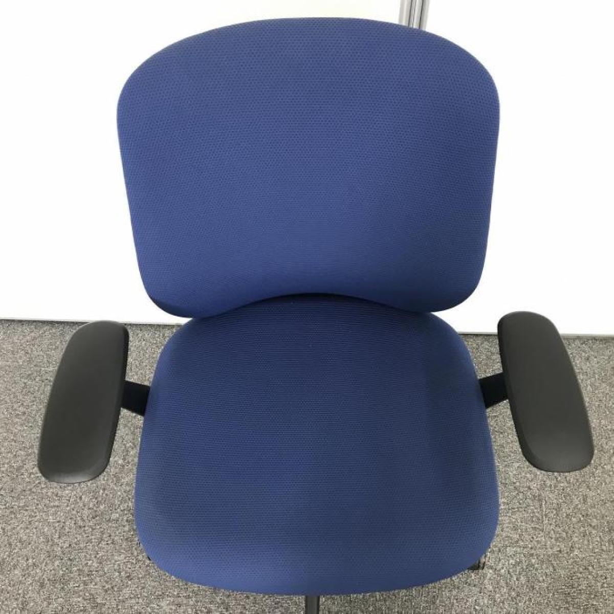 【中古】シルフィー オカムラ/okamura 肘付ローバックチェア 596283 - 中古オフィス家具ならオフィスバスターズ