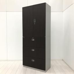 【収納量抜群の書庫セット！観音開き＋引き出しタイプの人気の組み合わせ！】■イトーキ(ITOKI)製　シンライン (THIN LINE)シリーズ　両開き＋3段ラテラル　書庫セット　■ハイキャビネット　W900 × D450 × H2220㎜　■シリンダー錠　■ブラウン