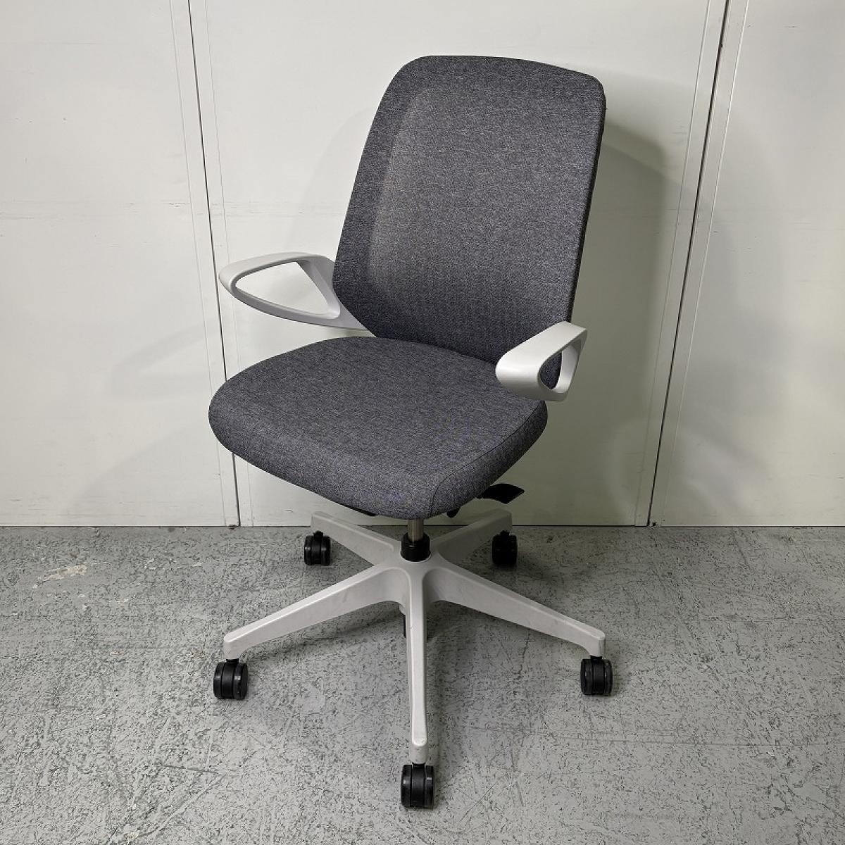 中古】ノート イトーキ/ITOKI 肘無ローバックチェア 596465 - 中古 