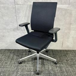 ★在庫入替セール★ウィルクハーン製のオフィスチェア【ネオスチェア/ブラック】 ＊中古オフィス家具・中古オフィスチェアをお探しの方は、オフィスバスターズ福岡博多店までお気軽にお問い合わせください！#良品　#格安　#事務椅子