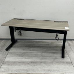 【中古】座るだけじゃない、新しい働き方へ。
オカムラの電動昇降デスク「スイフト」入荷しました。
#岐阜市 #大垣市 #各務原市 #一宮市 #名古屋市 #オカムラ #スイフト #昇降デスク
