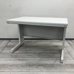 【中古】幅1100mmのコンパクトサイズを採用しているため、
省スペースオフィスや営業所、バックオフィスなどにもおすすめです。
#岐阜市 #大垣市 #各務原市 #一宮市 #名古屋市 #ウチダ #スカエナ #オフィスデスク