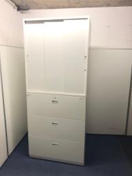 スライド式の扉＋引き出しタイプの便利な書庫セットが入荷！使い勝手抜群のハイキャビネットが入荷！
■イトーキ/シンライン/ホワイト　3枚引き戸＋3段ラテラルキャビネット　新型
