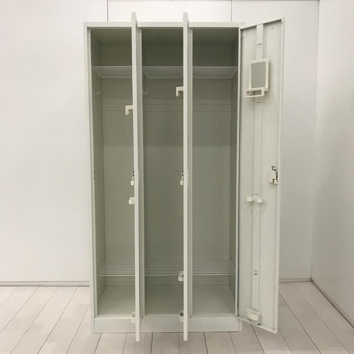 中古】FZタイプ 4573FZ ZA75 オカムラ/okamura 3人用更衣ロッカー 