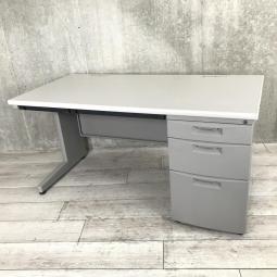 【在庫入れ替えセール/現品限り】【W1400㎜で幅広！引き出し付きのため収納もバッチリ】■イトーキ（ITOKI）製　CZシリーズ　片袖机　W1400×D700㎜㎜　■シリンダー錠　■グレー　部材かけあり　【T6】