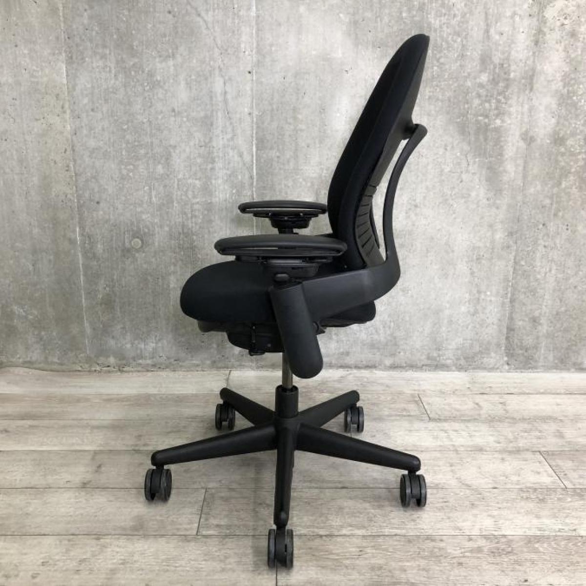 中古】リープHD Steelcase/スチールケース 肘付ハイバックチェア