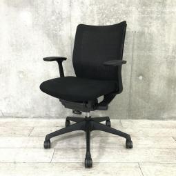 【在庫入替】【人間工学に基づいた快適な座り心地！】■オカムラ(okamura)製　ヴィスコンテチェア　(Visconte)　メッシュタイプ　■デザインアーム（固定肘）　■ブラック※愛知※名古屋※豊田※三重