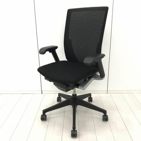 【中古】ヴェントチェア KE-837JB-T1T1 イトーキ（ITOKI） 肘付ハイバックチェア