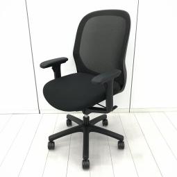 【多機能なコンパクトメッシュチェア！長時間のデスクワークも快適サポート！】■プラス（PLUS）　フィータ（Fita）チェア　肘付ハイバック　■背面メッシュ　■可動肘　■ブラック【IB】