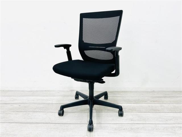 【中古】エスクードメッシュ C437ZR FHB1 オカムラ（okamura） 肘付ハイバックチェア
