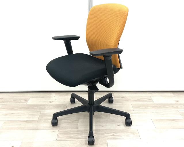 【中古】スラート C382ZR　0007 オカムラ（okamura） 肘付ローバックチェア