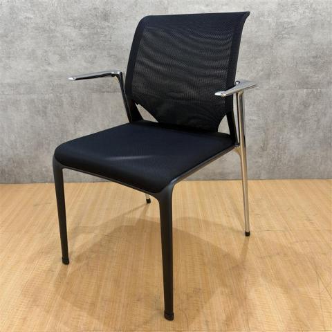【中古】メダスリム  vitra（ヴィトラ） スタッキングチェア