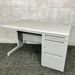 【個】内田洋行製の片袖机(事務机)【FEED-N/グレー】＊福岡市で中古オフィス家具をお探しなら、オフィスバスターズ福岡南店へ！ 福岡市南区を拠点に、デスク・チェア・書庫・複合機など中古オフィス家具を一式ご提供。福岡市内のオフィス移転や起業、レイアウト変更もワンストップでサポートします。＊