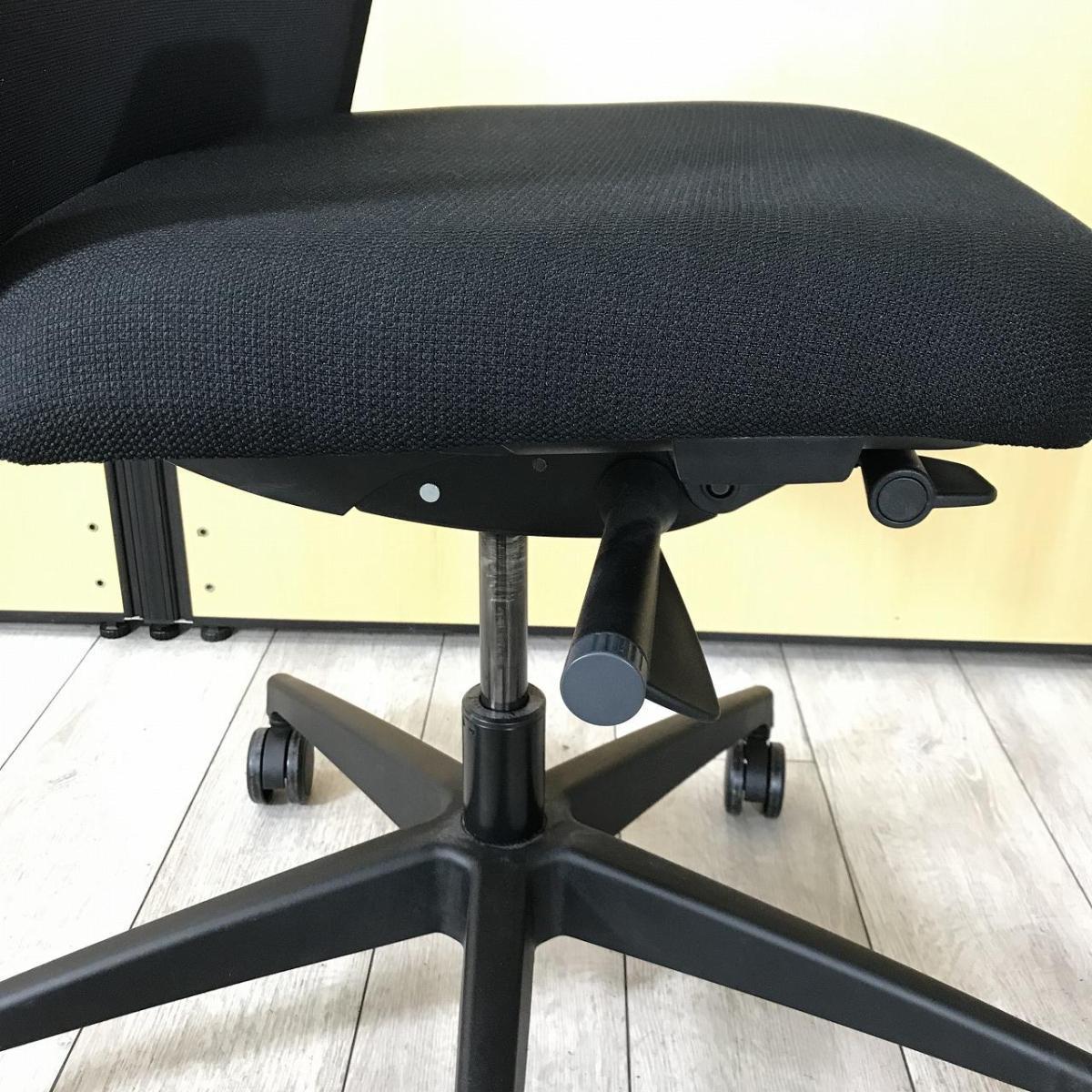 中古】 Cassina/カッシーナ 肘無ハイバックチェア 597361 - 中古