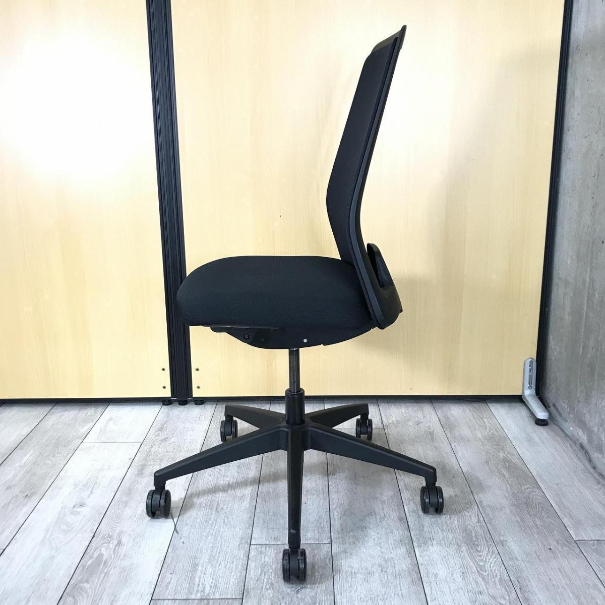 カッシーナ　黒ファブリックチェア 中古】 Cassina/カッシーナ 肘無ハイバックチェア 597361 - 中古