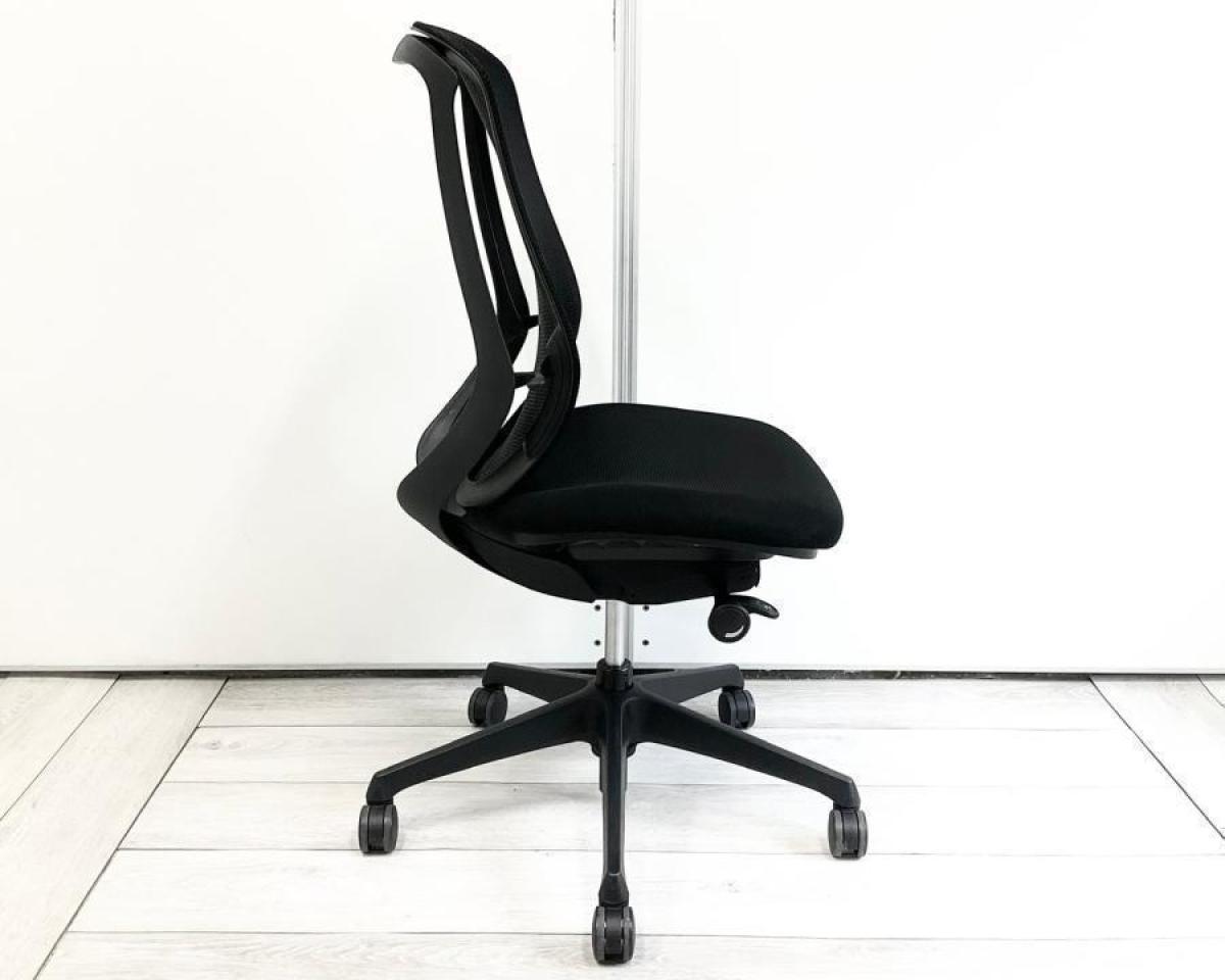中古】シルフィーメッシュ C635XR-FMP1 オカムラ/okamura 肘無 