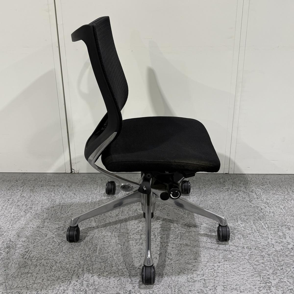 中古□オカムラ□バロンチェア□ローバック□肘なし□baron 中古バロン 