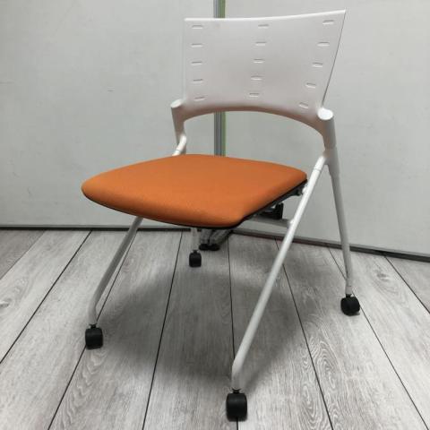 【中古】マノスチェア  イトーキ（ITOKI） ネスティングチェア