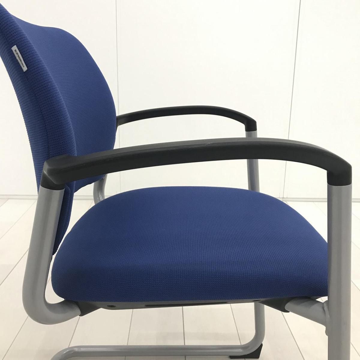 中古】8147シリーズ 8147CA FEA4 オカムラ/okamura スタッキングチェア 