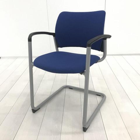 【中古】8147シリーズ 8147CA　FEA4 オカムラ（okamura） スタッキングチェア