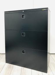 【カギ作成可能！】【オフィスの書類をスッキリ整理！　天板付きでカウンターとしてもお使いいただけます！】■オカムラ(okamura)製　レクトライン(Rectline)シリーズ　3段ラテラル　ローキャビネット　■W900×Ｄ450×Ｈ1120mm　■天板付き　■シリンダー錠　■ブラック　■ブラック天板