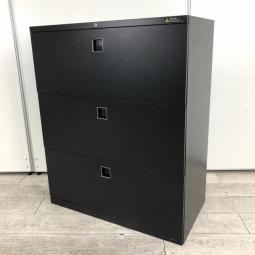 【カギ作成可能！】【オフィスの書類をスッキリ整理！　天板付きでカウンターとしてもお使いいただけます！】■オカムラ(okamura)製　レクトライン(Rectline)シリーズ　3段ラテラル　ローキャビネット　■W900×Ｄ450×Ｈ1100mm　■天板付き　■シリンダー錠　■ブラック