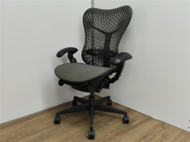 【中古】ミラアーム  Herman Miller（ハーマンミラー） 肘付ハイバックチェア