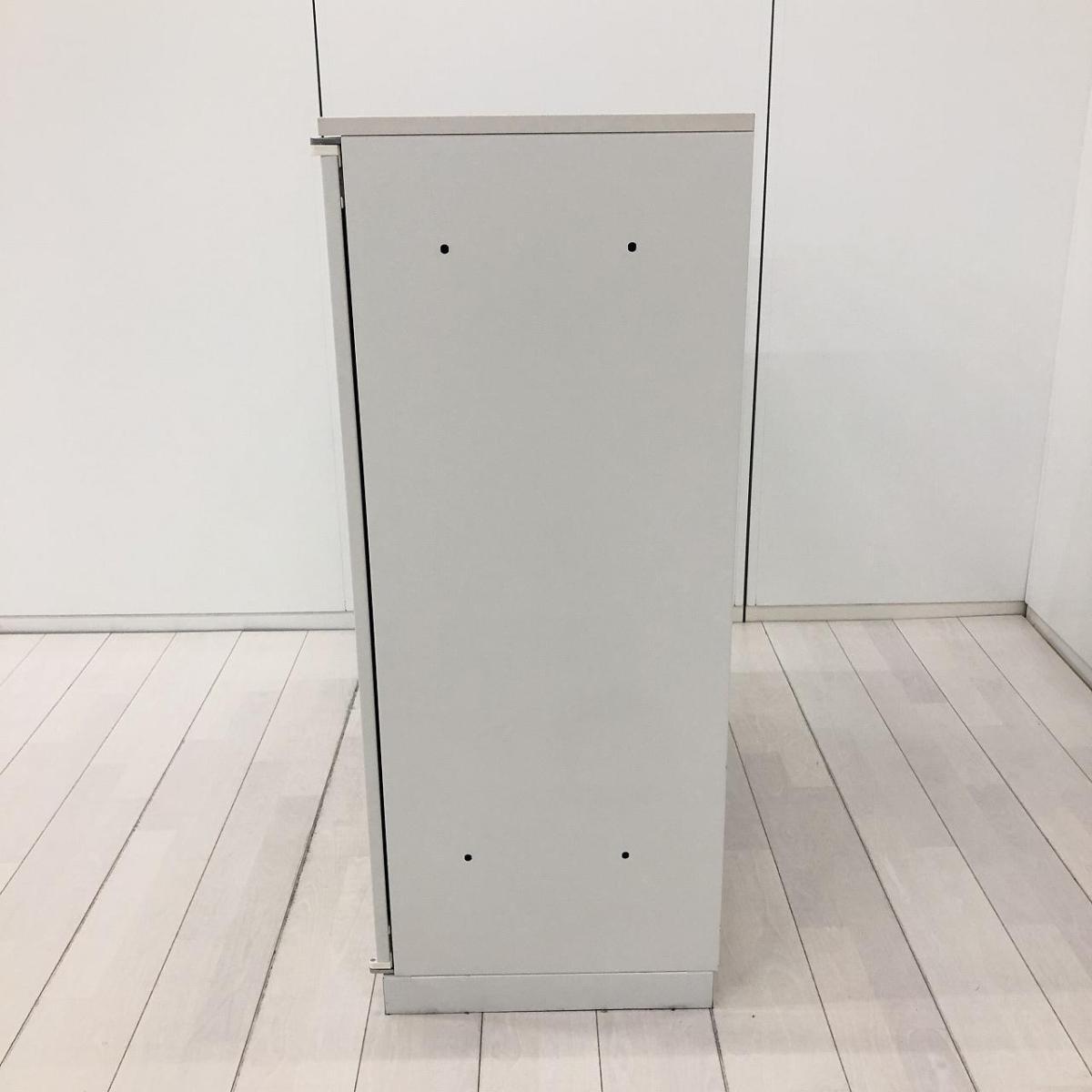 年末・年始SALE ビンテージ ドロワーコンソールキャビネット 剥離 中古】 ローキャビネット／両開き 597826 - 中古オフィス家具なら