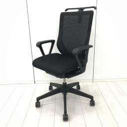 【背面メッシュの人気ミドルクラスチェア！執務室用にも会議室用にもおすすめ！】■イトーキ（ITOKI）製　ミレッザ（mirezza）チェア　肘付きハイバック　背面メッシュ　■サークル肘・ハンガー付き　■ブラック【HU】【関東倉庫在庫品】【弊社使用欄：A01063524】