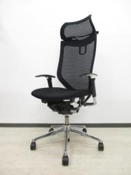 ☆人気のヘッドレスト付！数量限定入荷！【上質な座り心地を体感できます！】■オカムラ　バロンチェア　可動肘付　ブラック　ヘッドレスト付　ハンガー付　ポリッシュフレーム　■良い椅子は腰を守る投資です！　A01079645