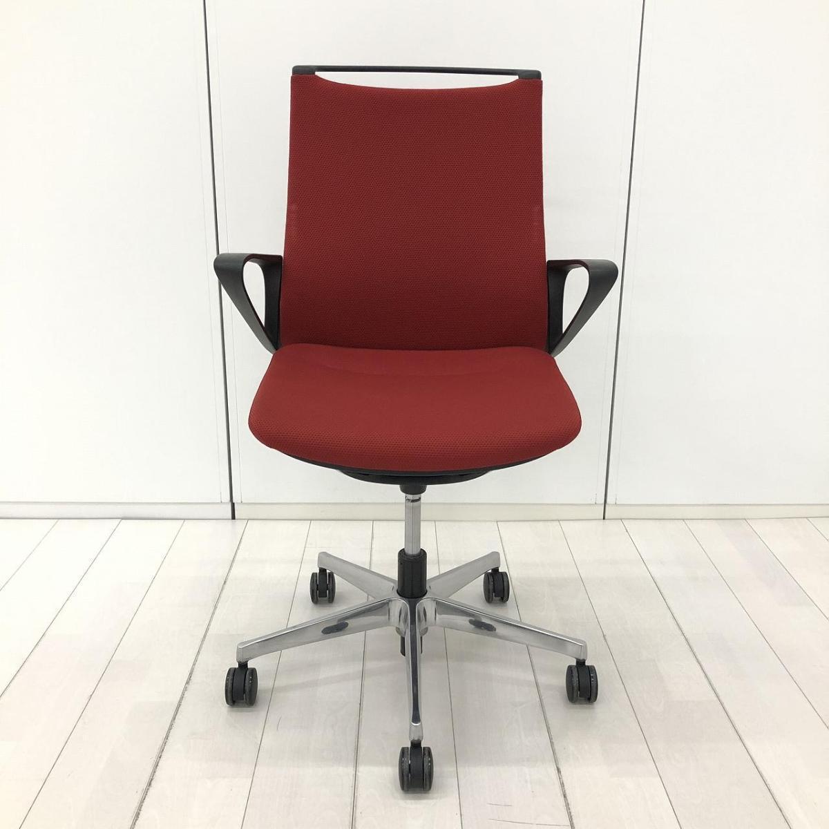 【在庫入替セール品！（本在庫限定価格）】【スタイリッシュなデザインと確かな座り心地！】インテリア性の高い人気チェア！　■オカムラ　モードシリーズ（mode） 肘付　レッド　ミドルバック　サークル肘　■執務室にも会議室にもおすすめ！空間にアクセントをもたらすレッドカラー！★
                        モード
                                    中古
            