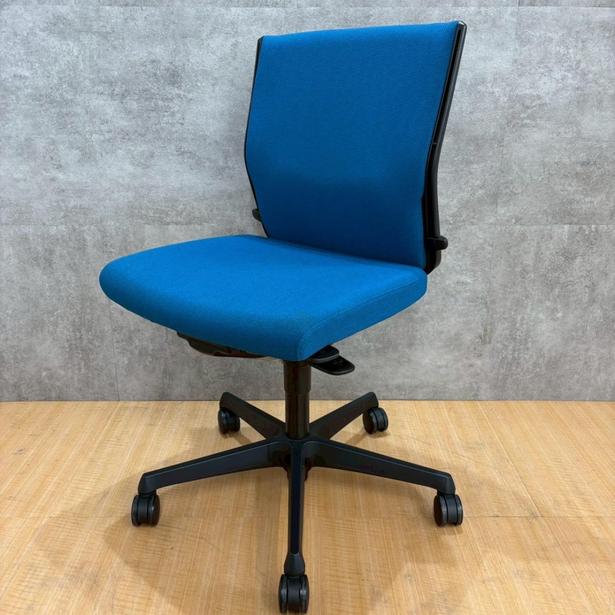 中古】エスクード C493ZR FFW5 オカムラ/okamura 肘無ローバックチェア 