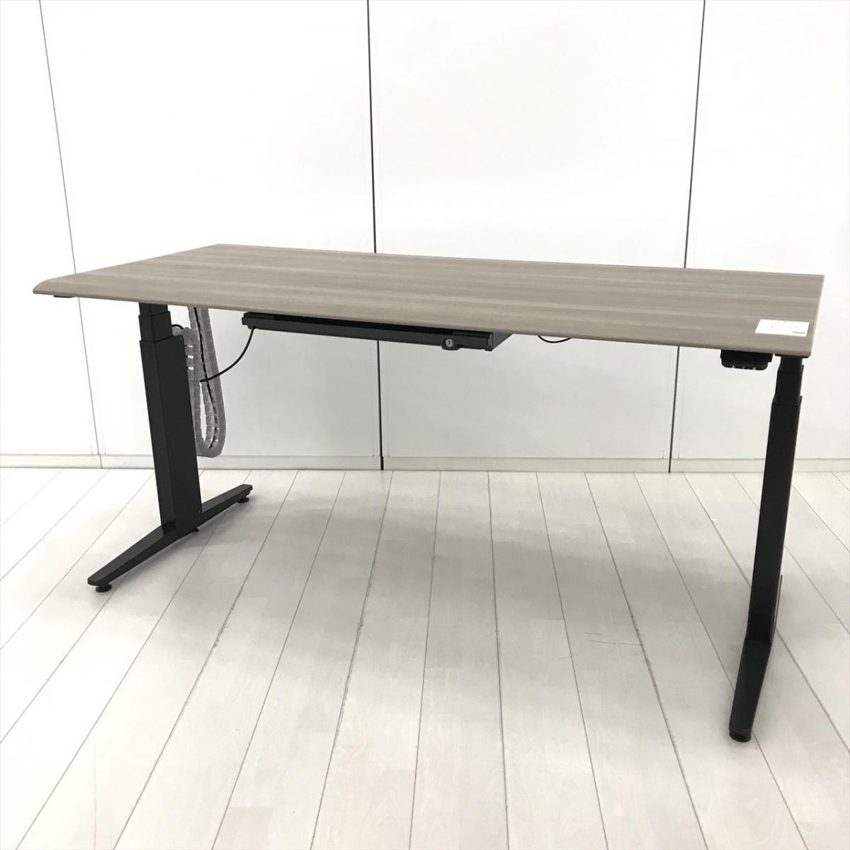 在宅勤務にも/ABW/希少　オカムラ(okamura)製　スイフト(Swift)シリーズ　動昇降デスク　昇降テーブル　平机 　■W1550×D675×H660～1250mm　■天板：プライズウッドミディアム　脚：ブラック
                        Swift
                                    中古
            