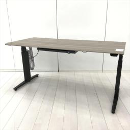 在宅勤務にも/ABW/希少　オカムラ(okamura)製　スイフト(Swift)シリーズ　動昇降デスク　昇降テーブル　平机 　■W1550×D675×H660～1250mm　■天板：プライズウッドミディアム　脚：ブラック