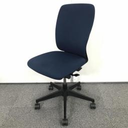 【12脚大量入荷】【汚れにくい！壊れにくい！OAチェア】■ITOKI（イトーキ）製　fulgo（フルゴ）チェア　■ハイバック　■肘無し　■色：ネイビーブルー