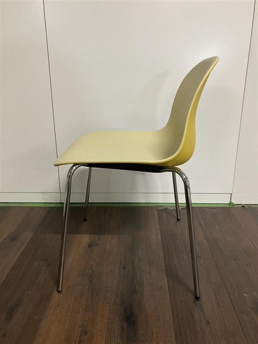 椅子　二脚　中古 中古】ニーノチェア KLU-200-Z9U5 イトーキ/ITOKI スタッキングチェア